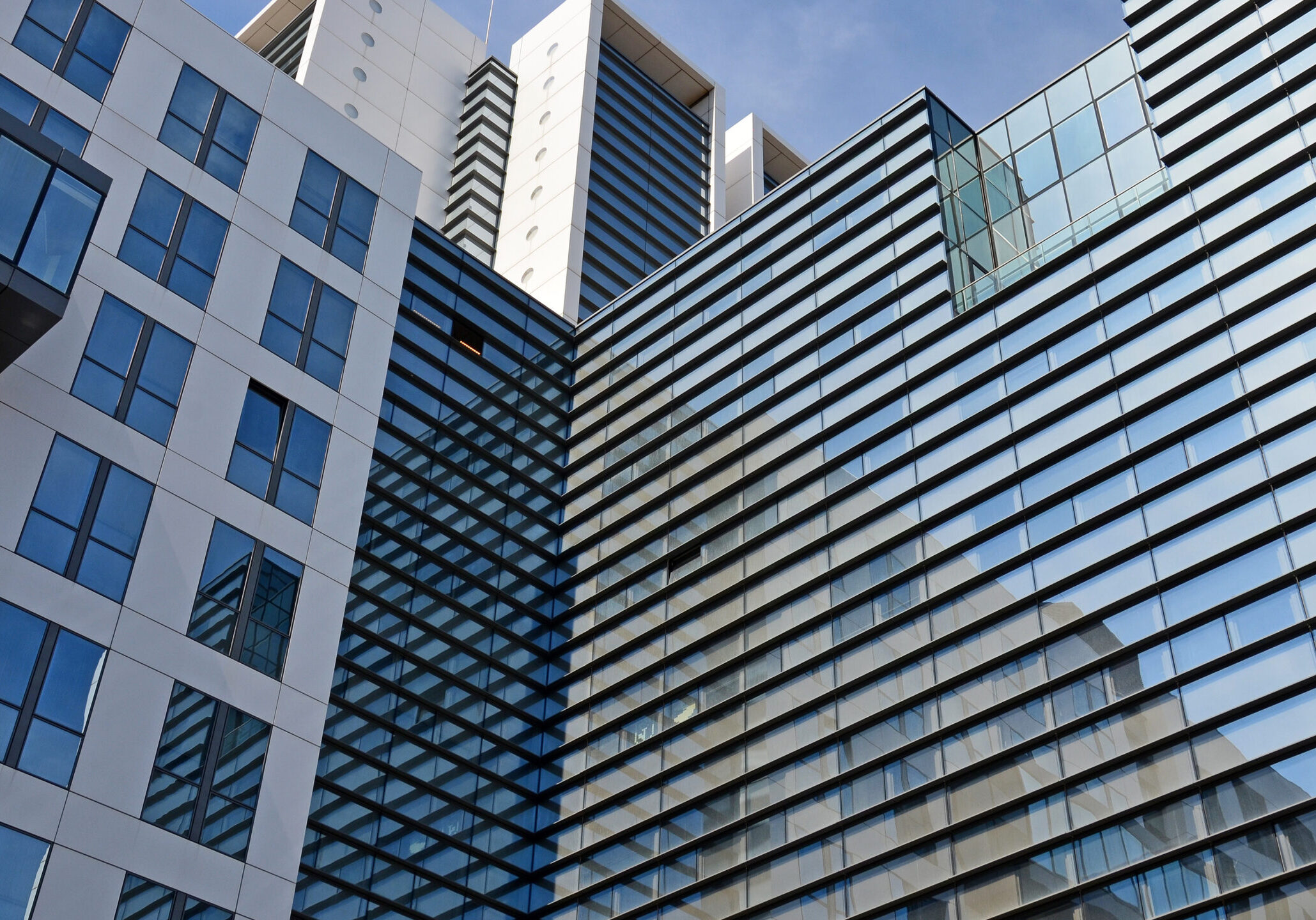 bürogebäude, glasfassade
