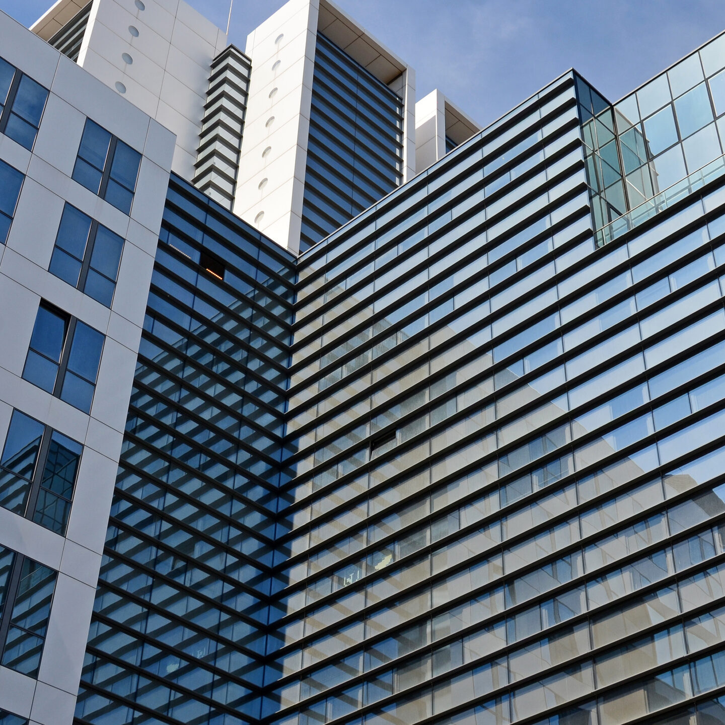 bürogebäude, glasfassade